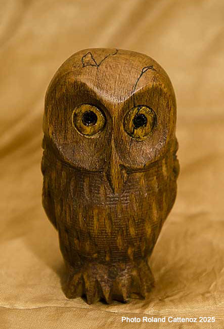 Chouette sculptée en Hêtre