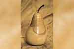 Poire tournée en bois 11 cm